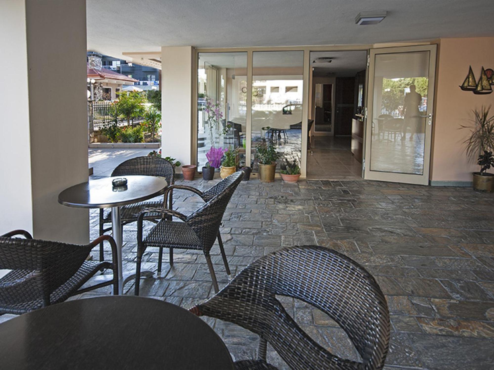Ikaros Apartments Paralía Exterior foto